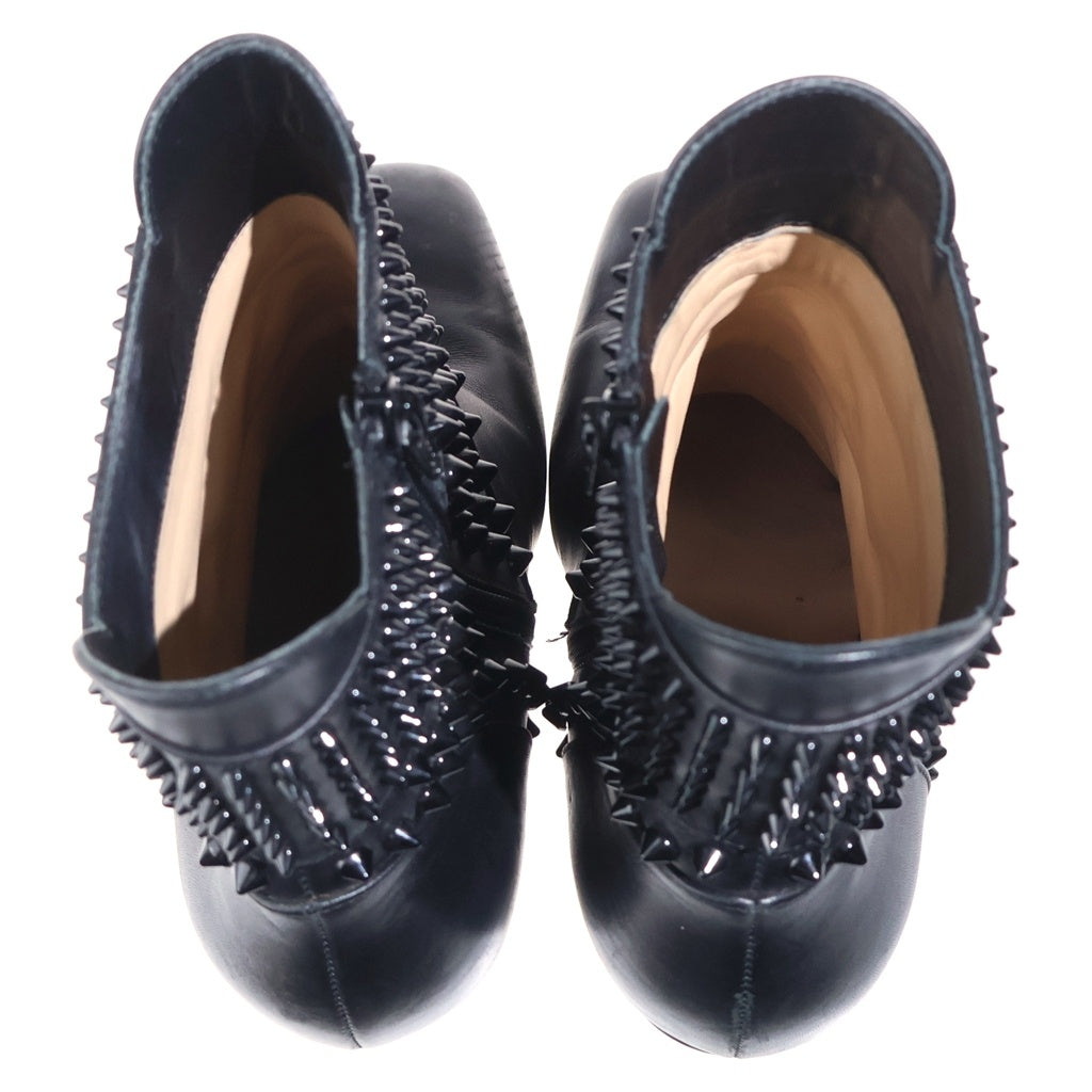 CHRISTIAN LOUBOUTIN(クリスチャンルブタン) スパイクスタッズ レザー サイドジップ ヒール ショートブーツ ブラック レディース