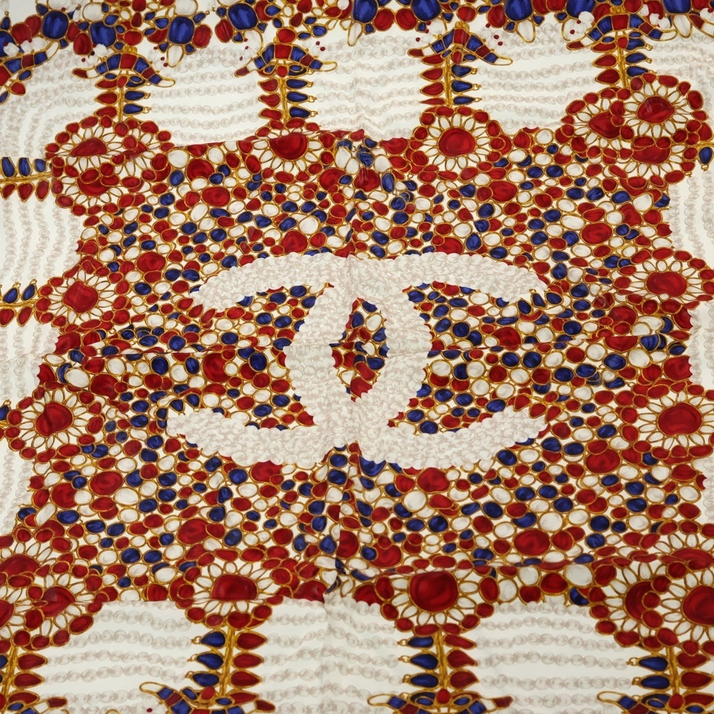 CHANEL(シャネル) ココマーク 総柄プリント シルク スカーフ アイボリー/レッド レディース