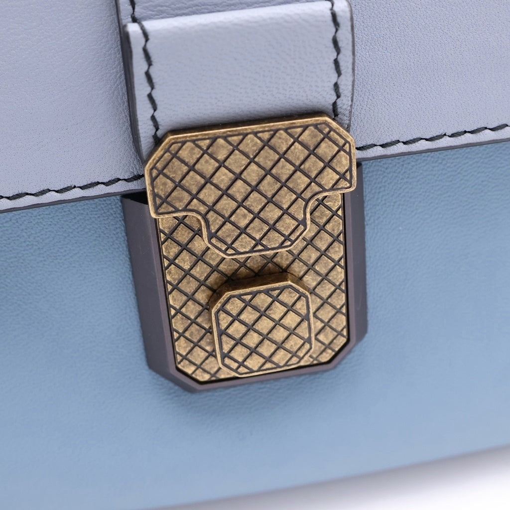 BOTTEGA VENETA(ボッテガヴェネタ) ピアッツァ 2WAYショルダーバッグ ミニバッグ ライトブルー バイカラー レザー ゴールド金具 レディース
