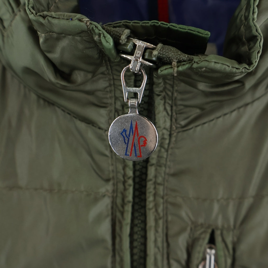 MONCLER(モンクレール) ASPERGE アスペルジュ ナイロンジャケット フード付き ジップアップ カーキ 910-092-41126-50 レディース