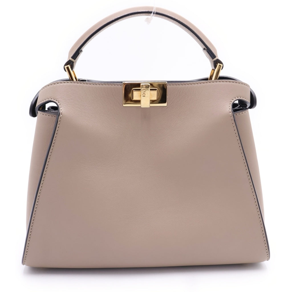 FENDI(フェンディ) ピーカブー エッセンシャリー 2WAYハンドバッグ ショルダーバッグ グレージュ ベージュ レザー ゴールド金具 レディース