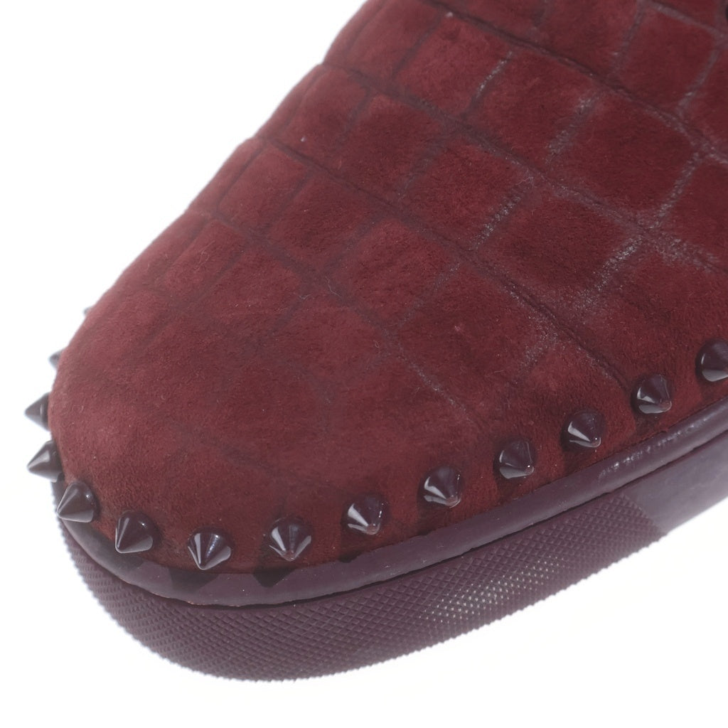 CHRISTIAN LOUBOUTIN(クリスチャンルブタン) クロコ型押し風スタッズ スエードスリッポン ボルドー #41 1/2