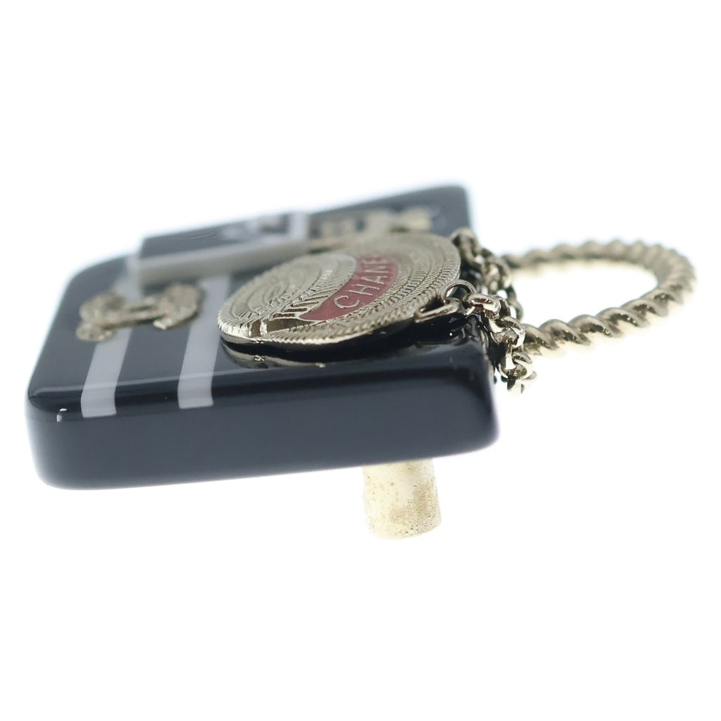 CHANEL(シャネル) バッグモチーフ ブローチ ブラック/ゴールド GP D21C