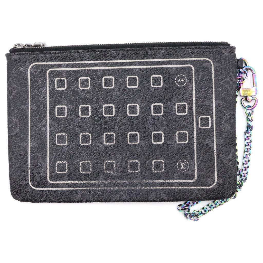LOUIS VUITTON(ルイヴィトン) モノグラムエクリプス フラッシュ フラグメント iPadケース ポーチ クラッチバッグ ブラック PVC M64449 ブラック金具 レディース
