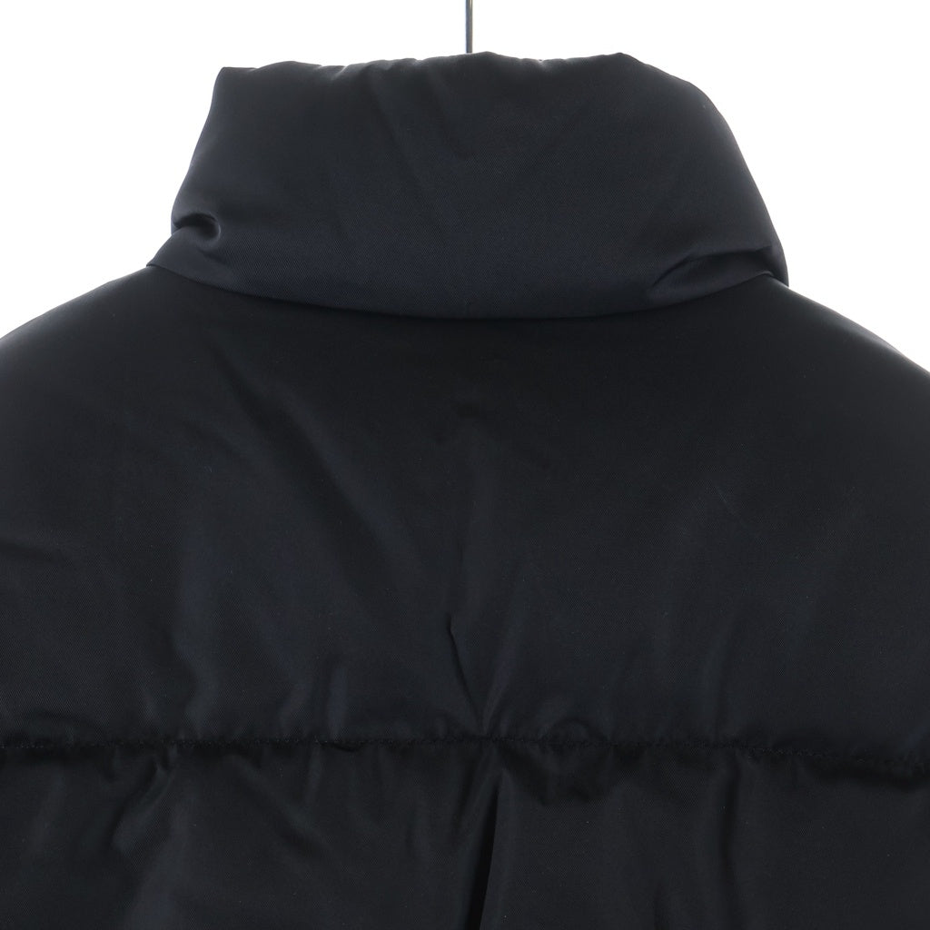 PRADA(プラダ) 25AW ミディアムウェイト Re-Nylon ダウンジャケット グースダウン トライアングルロゴ ナイロン ブラック SGC921