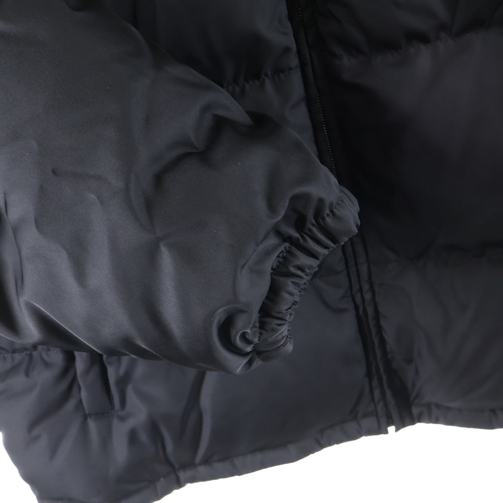 PRADA(プラダ) 25AW ミディアムウェイト Re-Nylon ダウンジャケット グースダウン トライアングルロゴ ナイロン ブラック SGC921