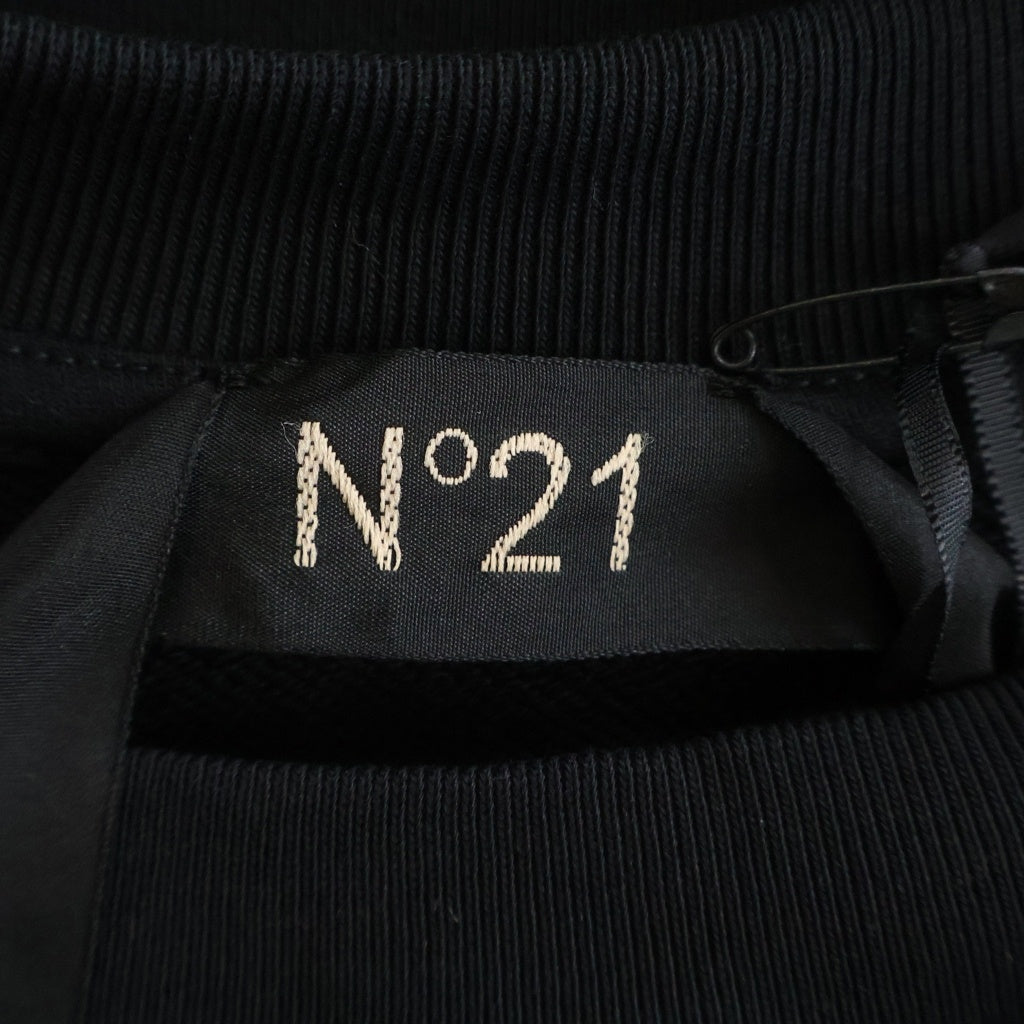 N21 numero ventuno(ヌメロ ヴェントゥーノ) フロントロゴプリント クルーネックトレーナー スウェット ブラック #XL