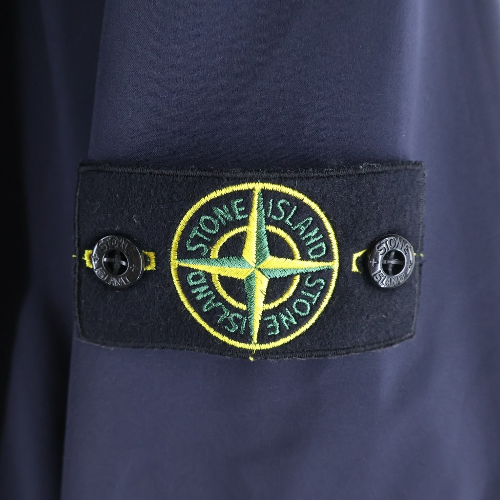 STONE ISLAND(ストーンアイランド) ワッペンロゴ ジップアップ フーテッド ジャケット ブルゾン ネイビー K1S154100090
