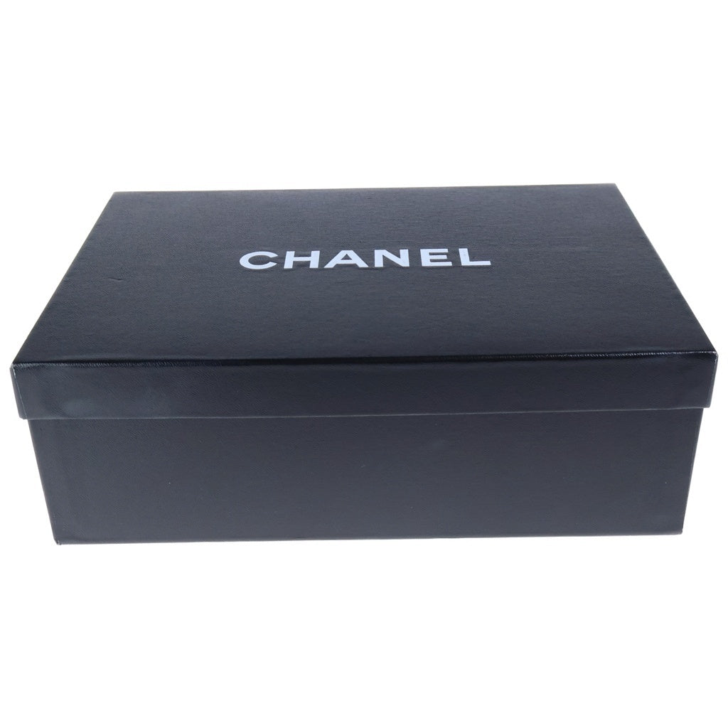 CHANEL(シャネル) オープントゥフラットパンプス サンダル ブラック エナメル パテント シルバー金具 G25620X01012 レディース