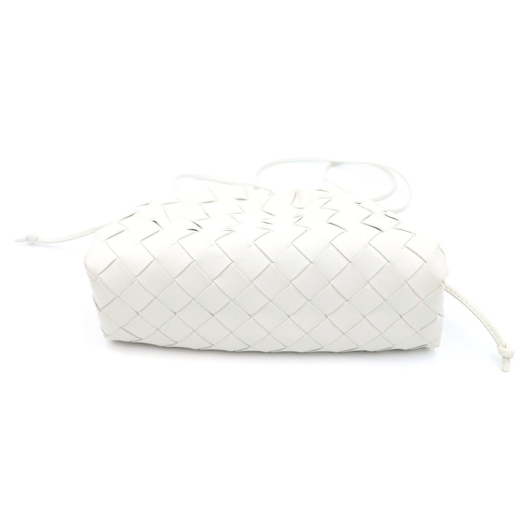 BOTTEGA VENETA(ボッテガヴェネタ) The Pouch 20 イントレチャート ザ ポーチ がま口 ショルダーバッグ ホワイト系 585852 レディース