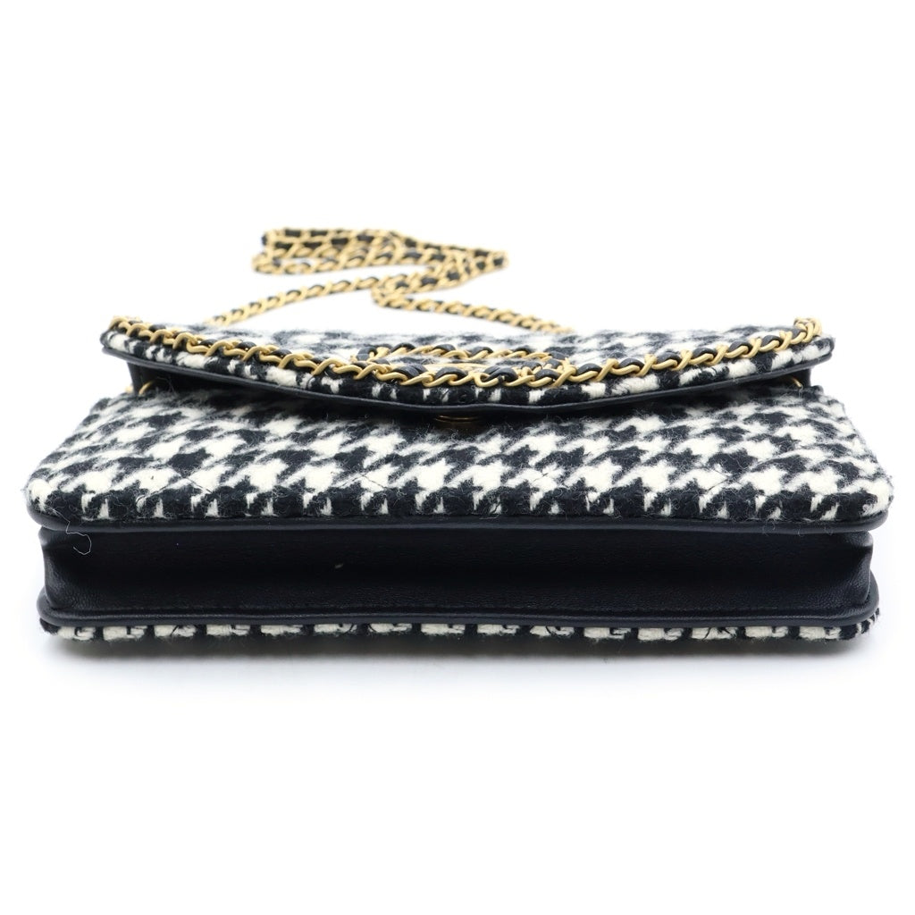 CHANEL(シャネル) ショルダーウォレット ハートチェーン ショルダーバッグ ツイード ブラック×ホワイト 千鳥格子 ゴールド金具 レディース