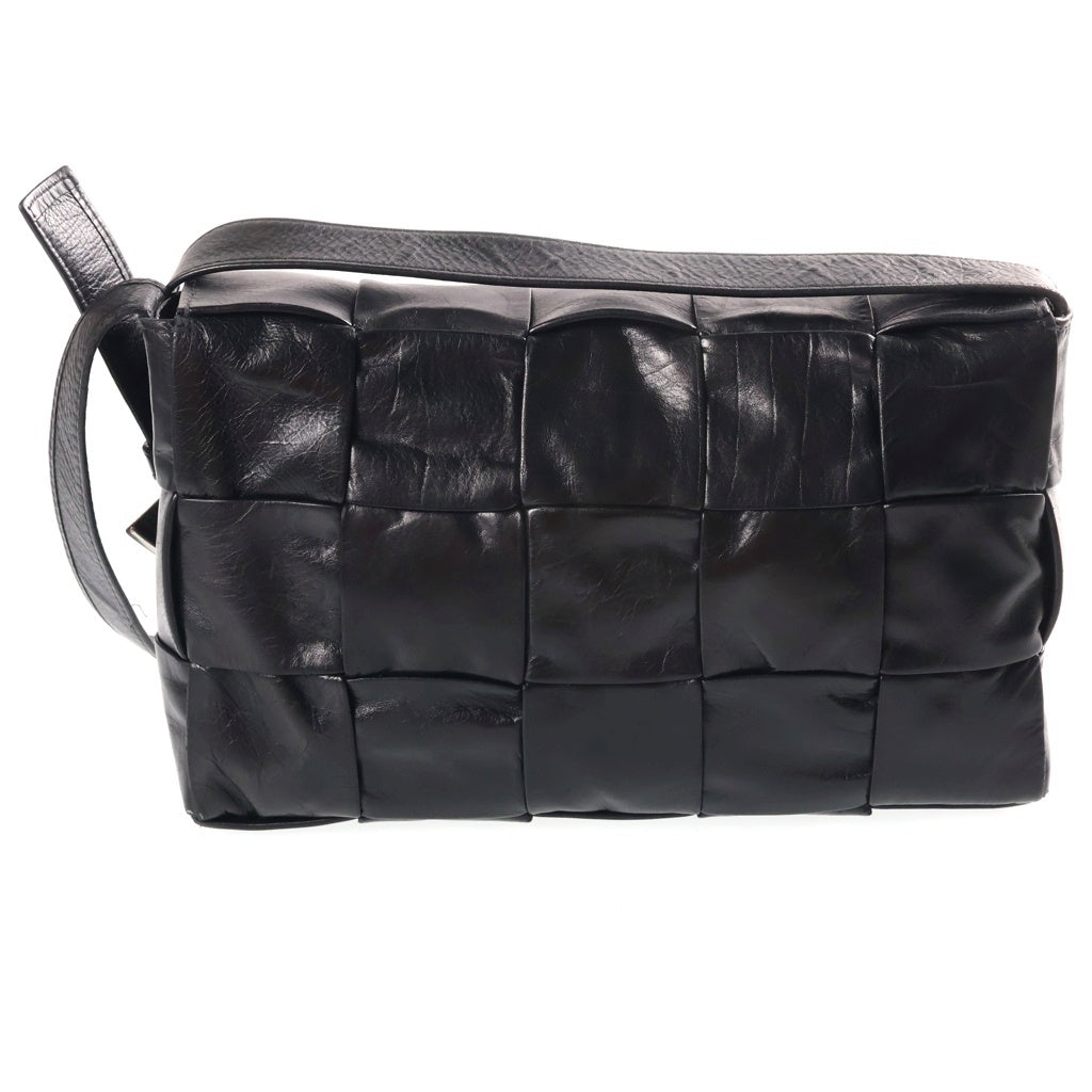 BOTTEGA VENETA(ボッテガヴェネタ) マキシイントレチャート カセット ショルダーバッグ ブラック レザー シルバー金具 レディース