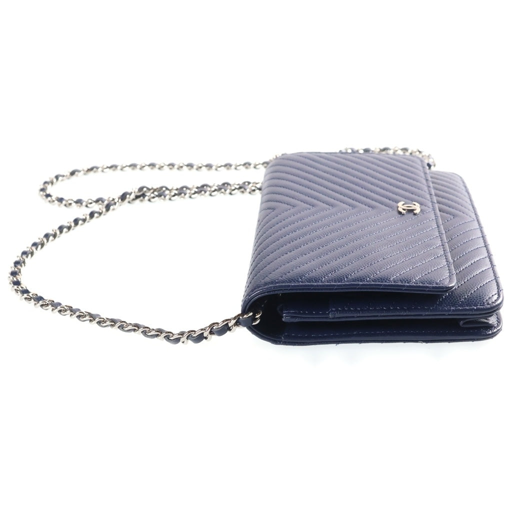 CHANEL(シャネル) シェブロン チェーンウォレット ネイビー キャビアスキン シルバー金具 22番台 レディース