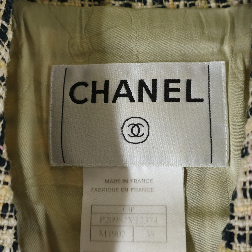 CHANEL(シャネル) 03Pセットアップ ツイードチェック総柄 コサージュ付き 3B テーラードジャケット ストライプ切り替え ミディアムスカート ベージュ レディースP20982V12374/P21398W03149