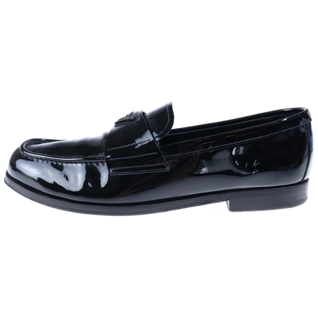 PRADA(プラダ) パテントレザー コインローファー ブラック 20B209