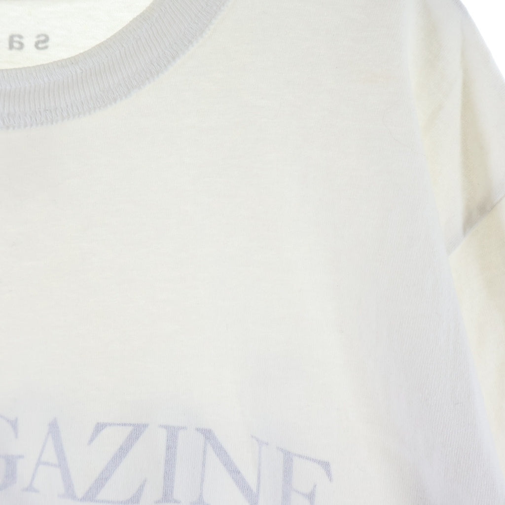 Sacai(サカイ) 23SS A MAGAZINE CURATED BY SACAI T-SHIRT エーマガジン キュレーテッド ロゴプリント 半袖Tシャツ カットソー ホワイト 23-0682S