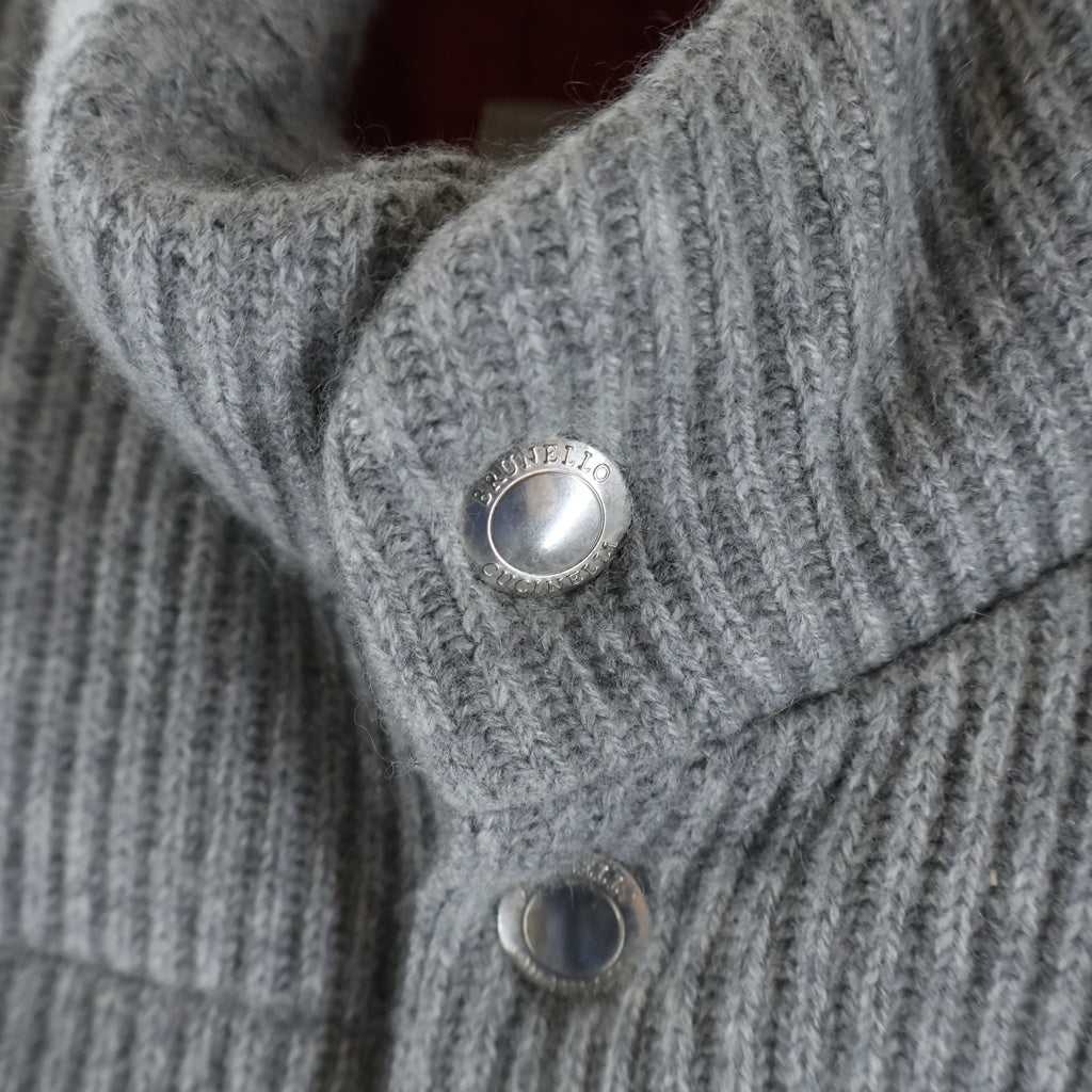 BRUNELLO CUCINELLI(ブルネロクチネリ) カシミヤ ダウンベスト グレー M227P206