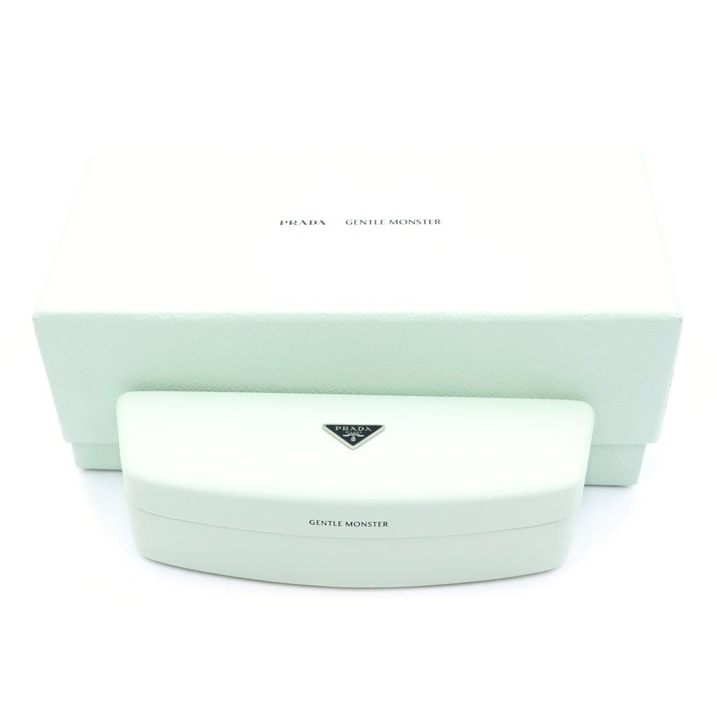 PRADA(プラダ) ×GENTLE MONSTER トライアングルロゴ チタンスクエアフレーム アイウェア メガネ 眼鏡 シルバー SPR D63
