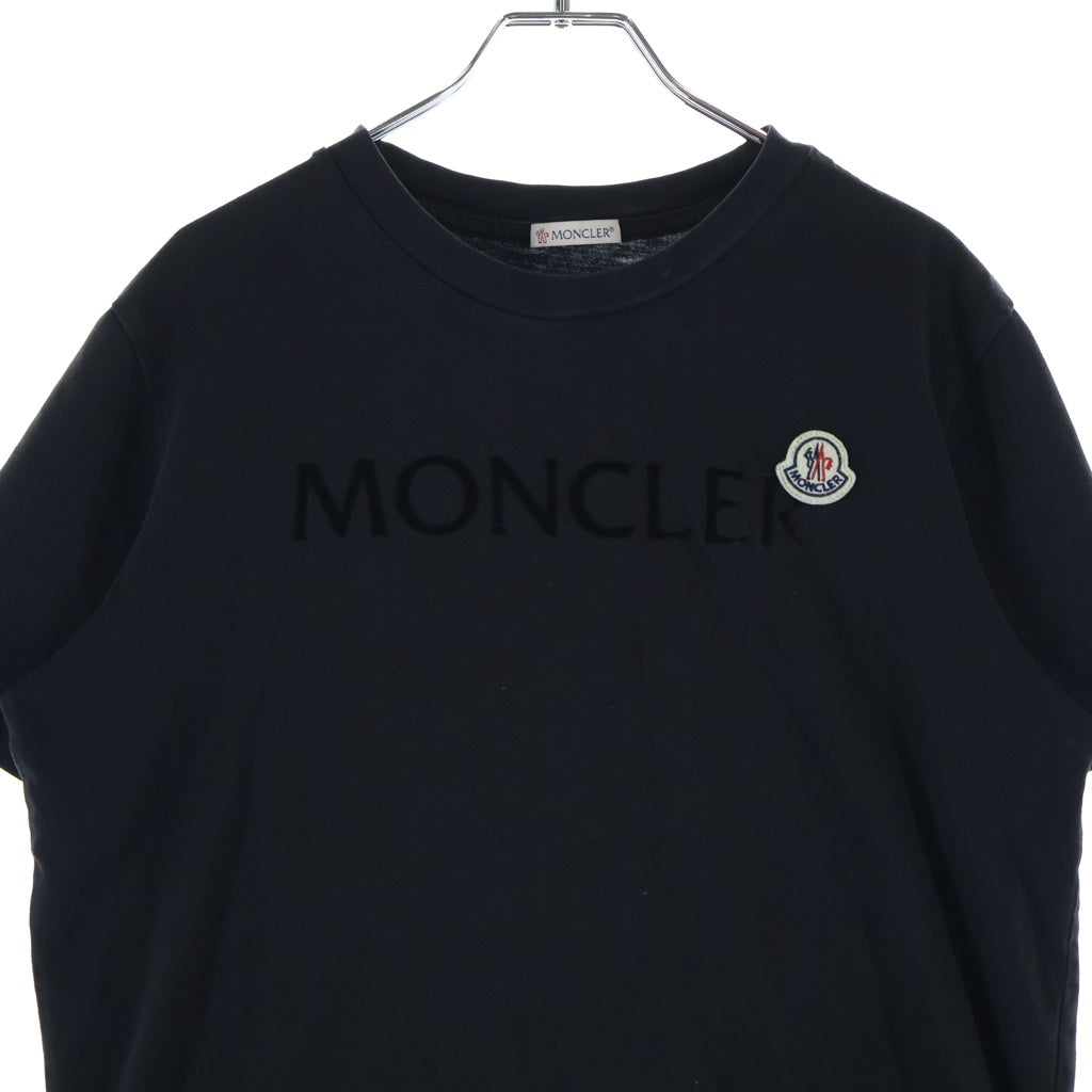 MONCLER(モンクレール) 23AW フロントロゴデザイン クルーネック 半袖Tシャツ カットソー ブラック I20918C00047 8390T