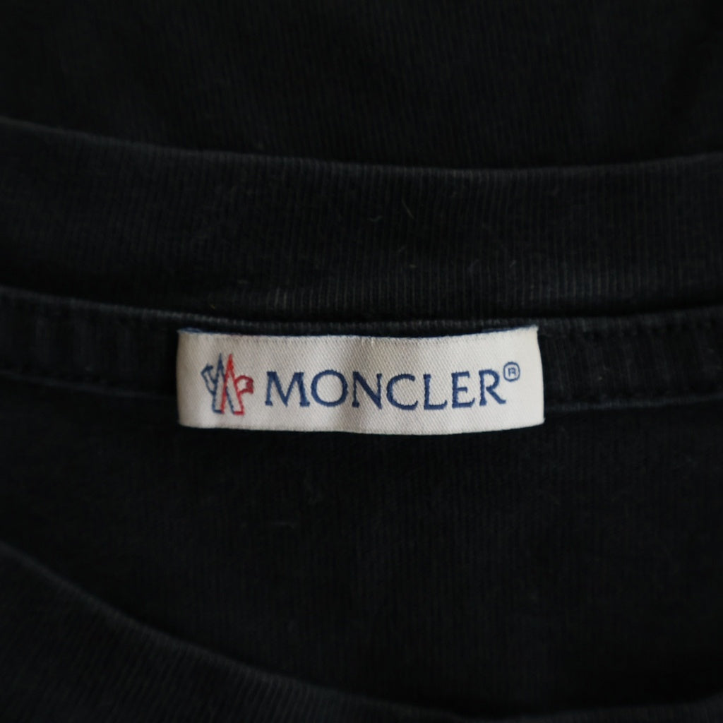 MONCLER(モンクレール) 23AW フロントロゴデザイン クルーネック 半袖Tシャツ カットソー ブラック I20918C00047 8390T