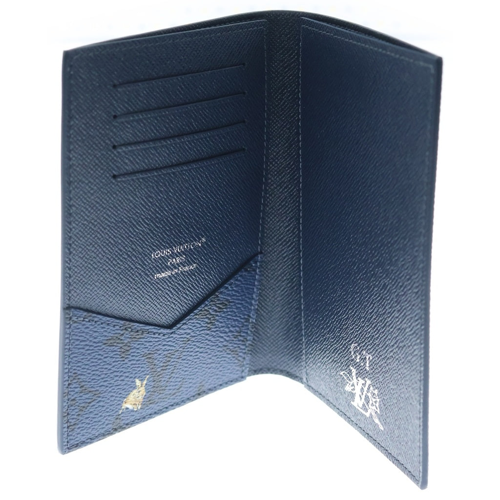 LOUIS VUITTON(ルイヴィトン) クーヴェルテュール パスポール モノグラム フォレスト アニマル コーティングキャンバスレザー パスケース パスポートケース カバー ブルー M27052 レディース