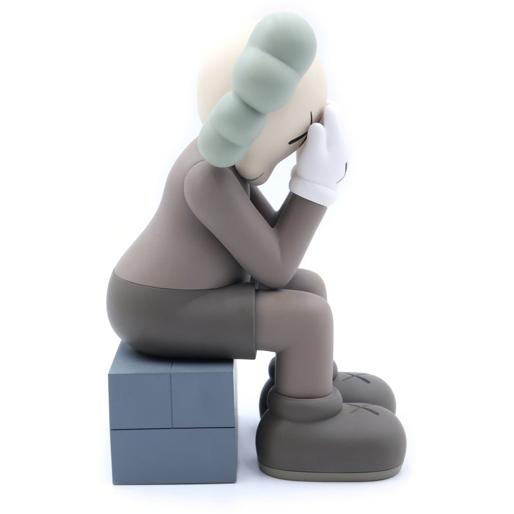 MEDICOM TOY(メディコムトイ) KAWS COMPANION OPEN EDITION PASSING THROUGH カウズ オープンエディション パッシングスルー フィギュア 人形 ブラウン