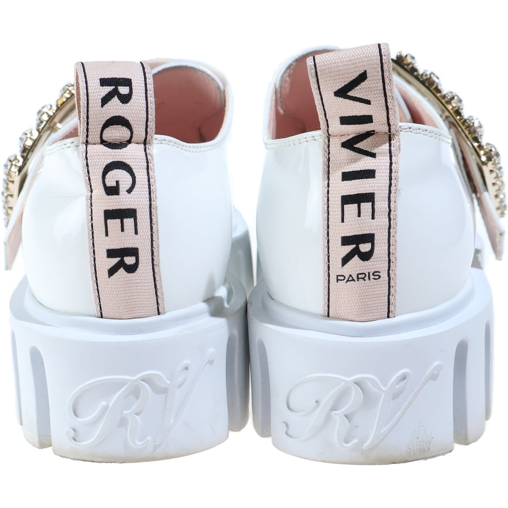 Roger Vivier(ロジェヴィヴィエ) ヴィヴ ゴーシック ビジュー パテントレザー ローファー レディース ホワイト