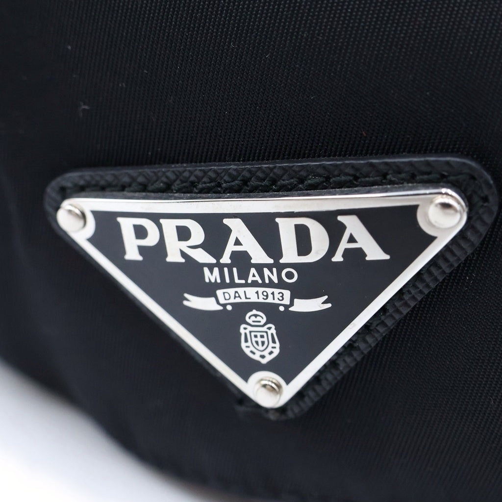 PRADA(プラダ) トライアングルロゴキャップ ブラック ナイロン 1HC274 レディース
