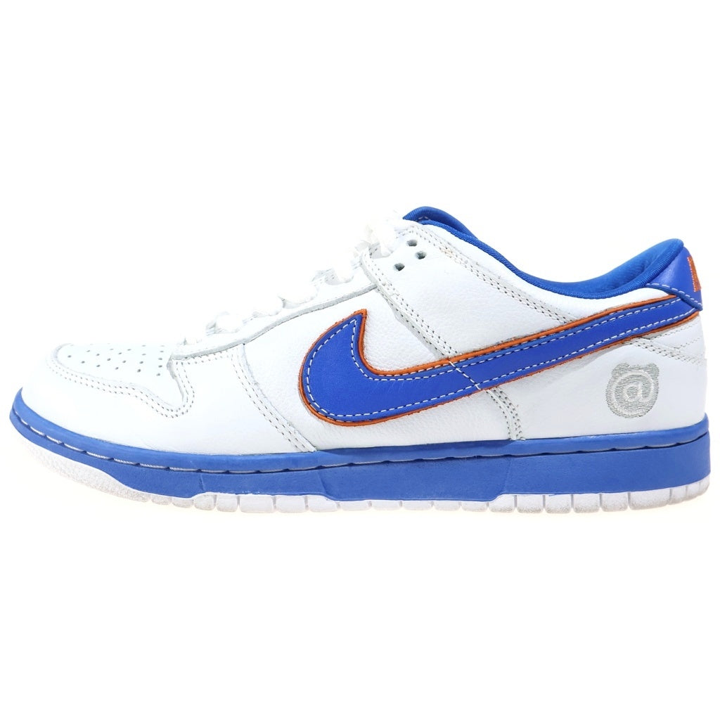 NIKE SB(ナイキエスビー) 【観賞用 2004年製】 DUNK LOW PRO MEDICOM1 ダンク プロ メディコム1 ローカットスニーカー ホワイト/ブルー US9.5/27.5cm 304292-142