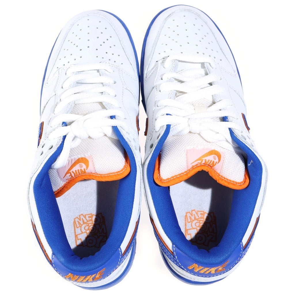 NIKE SB(ナイキエスビー) 【観賞用 2004年製】 DUNK LOW PRO MEDICOM1 ダンク プロ メディコム1 ローカットスニーカー ホワイト/ブルー US9.5/27.5cm 304292-142