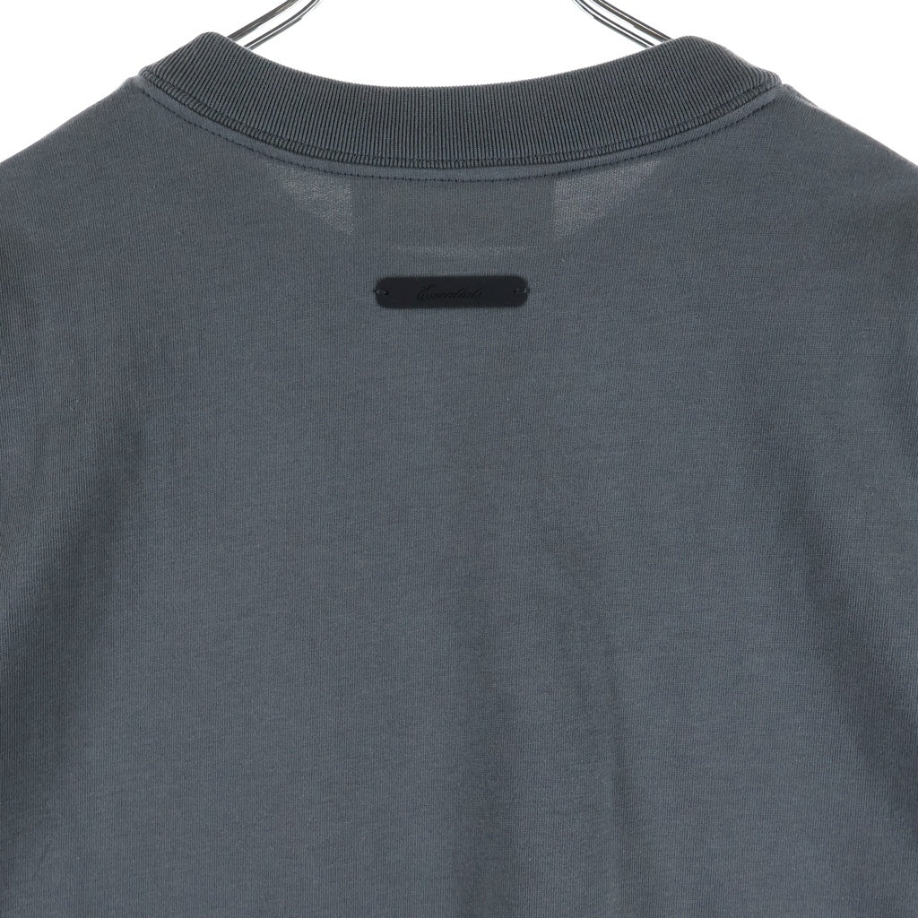 FEAR OF GOD ESSENTIALS(フィアオブゴッド エッセンシャルズ) ALL VALLEY オールバリー フロントロゴプリント 半袖Tシャツ ロンT グレー