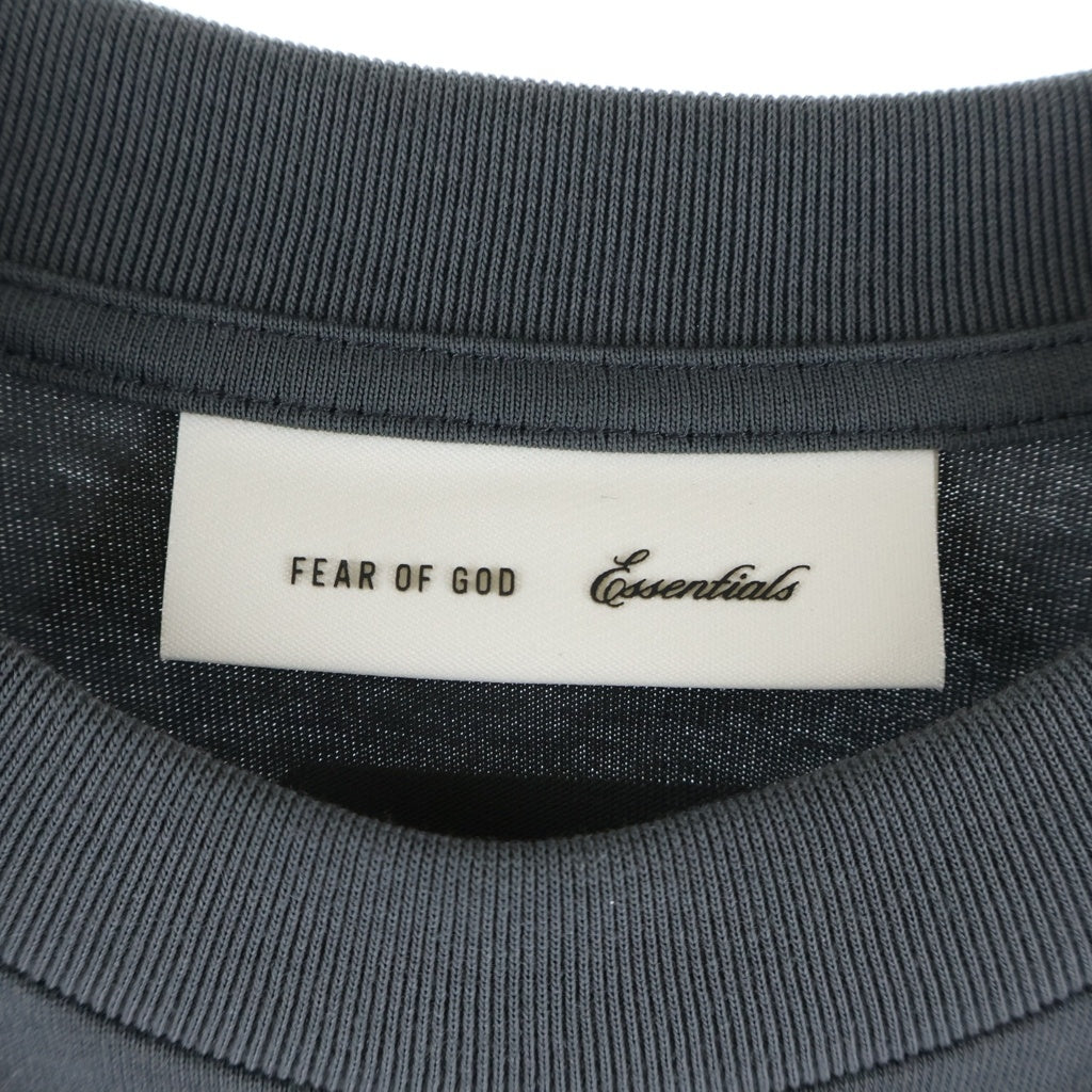 FEAR OF GOD ESSENTIALS(フィアオブゴッド エッセンシャルズ) ALL VALLEY オールバリー フロントロゴプリント 半袖Tシャツ ロンT グレー