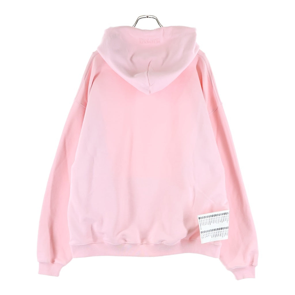 VETEMENTS(ヴェトモン) 22SS LOGO LABEL HOODIE ロゴプリント スウェット プルオーバーパーカー ピンク UE52TR380P