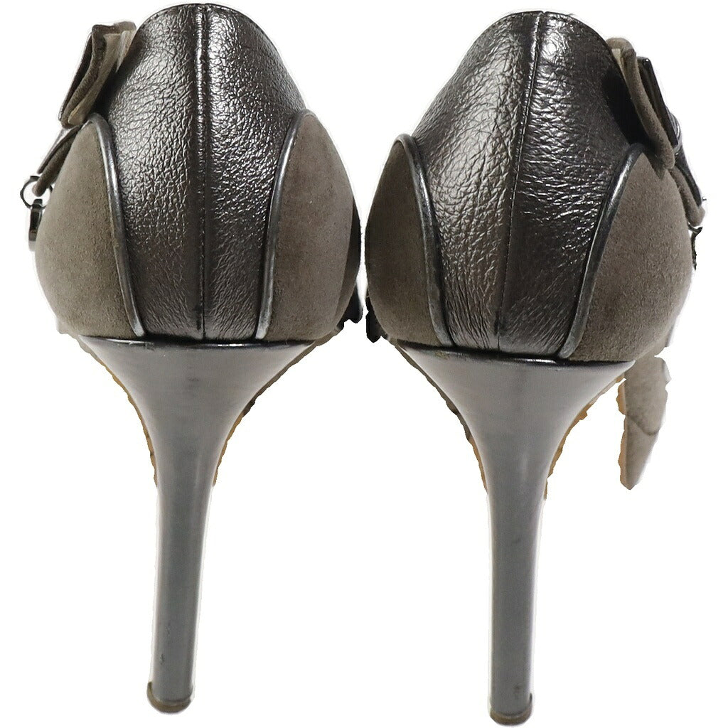 Christian Dior(クリスチャンディオール) Dロゴチャーム メタリック スエードコンビレザー ヒール パンプス シューズ シルバー/グレージュ レディース