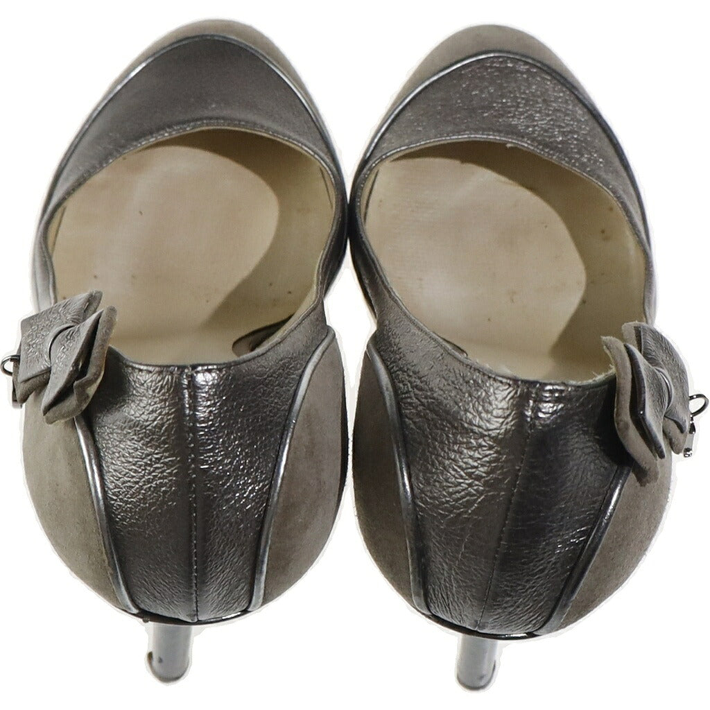 Christian Dior(クリスチャンディオール) Dロゴチャーム メタリック スエードコンビレザー ヒール パンプス シューズ シルバー/グレージュ レディース