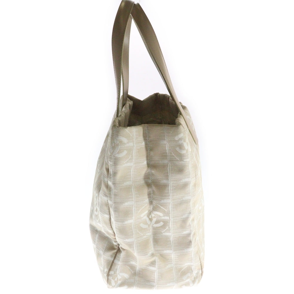 CHANEL(シャネル) ニュートラベルラインMM トートバッグ ハンドバッグ ピンクベージュ ナイロン×レザー ゴールド金具