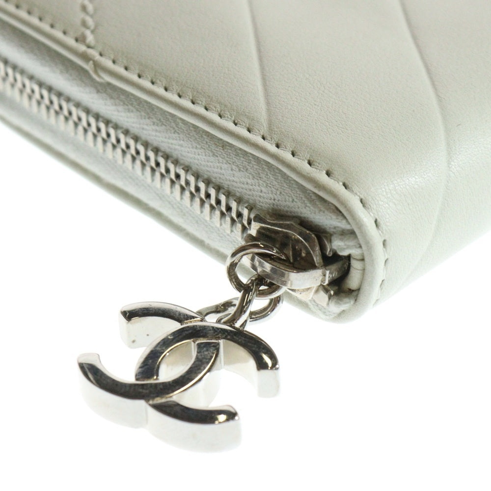 CHANEL(シャネル) Vステッチ 長財布 ロングウォレット ホワイト