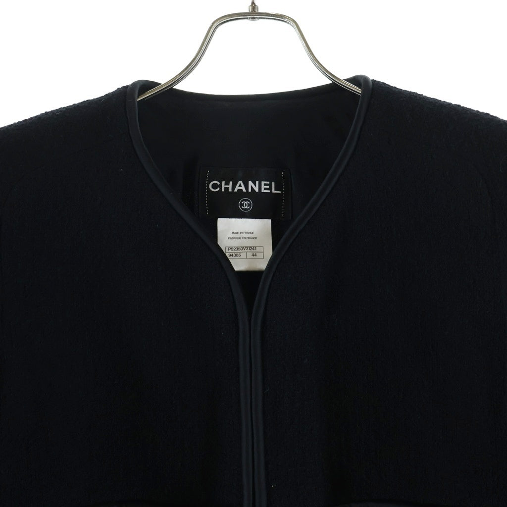 CHANEL(シャネル) ココボタン ノーカラージャケット ブラック ウール×ナイロン #44 P52350V31241 レディース