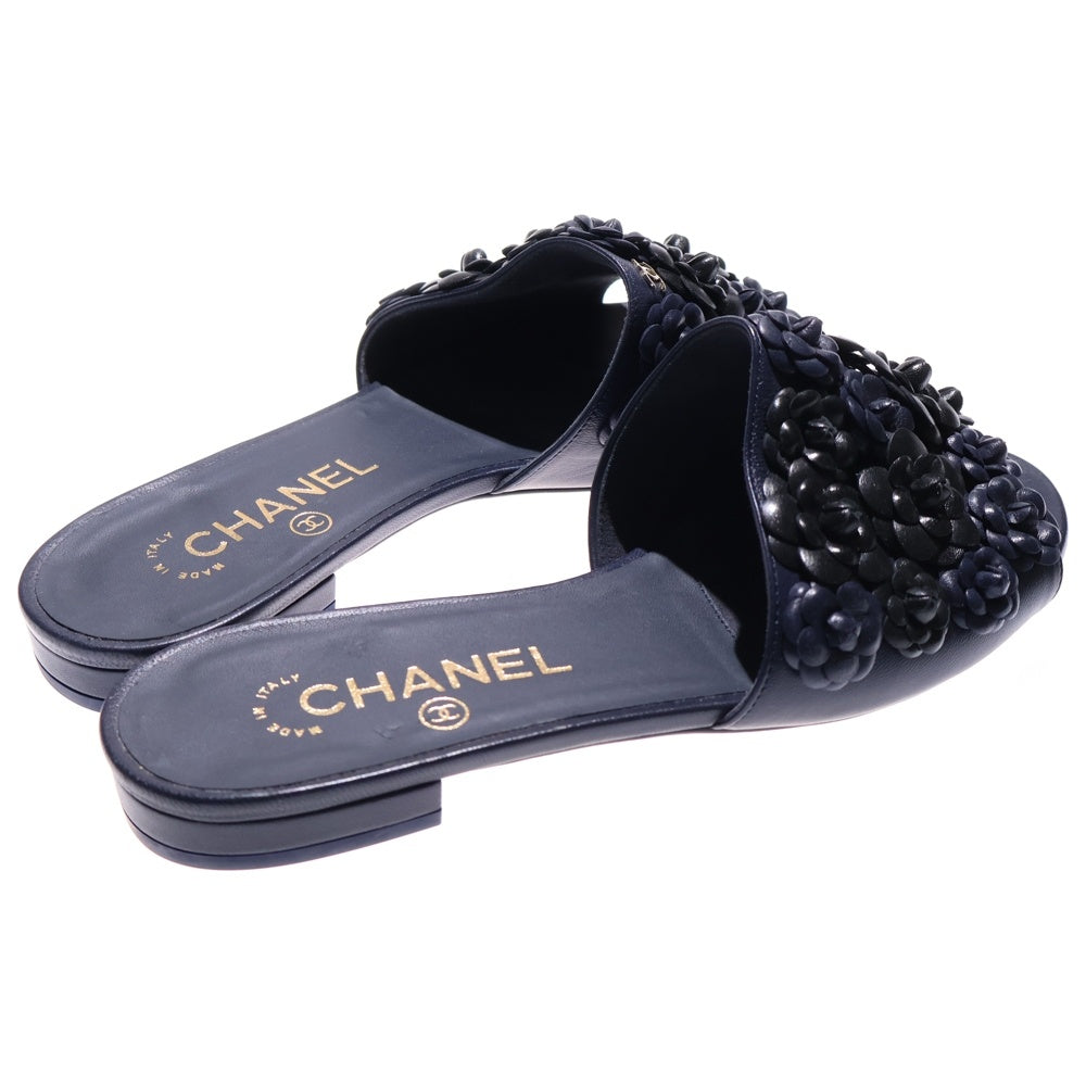 CHANEL(シャネル) ココマーク ロゴプレート カメリア レザー フラットサンダル シューズ ネイビー/ブラック レディース G34386