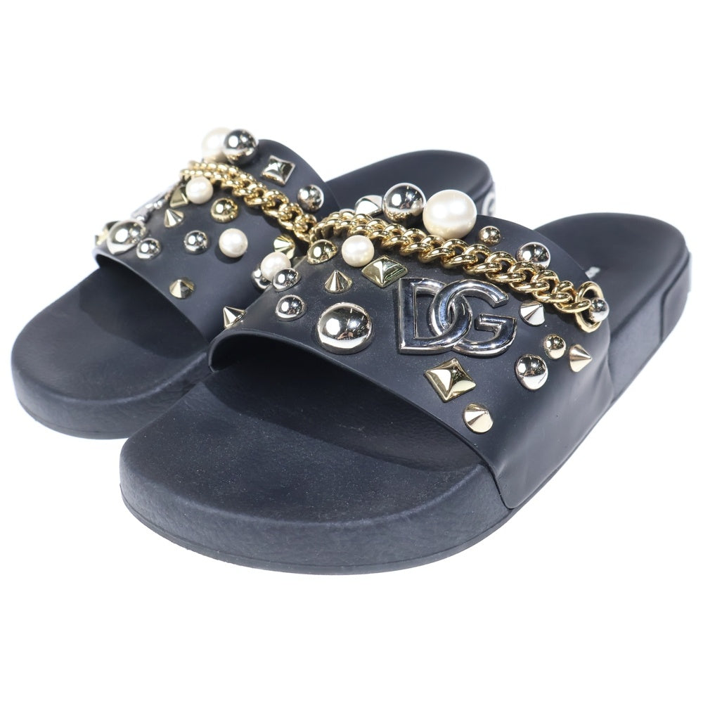 DOLCE & GABBANA(ドルチェアンドガッバーナ) スタッズ チェーン装飾 シャワー フラットサンダル ブラック