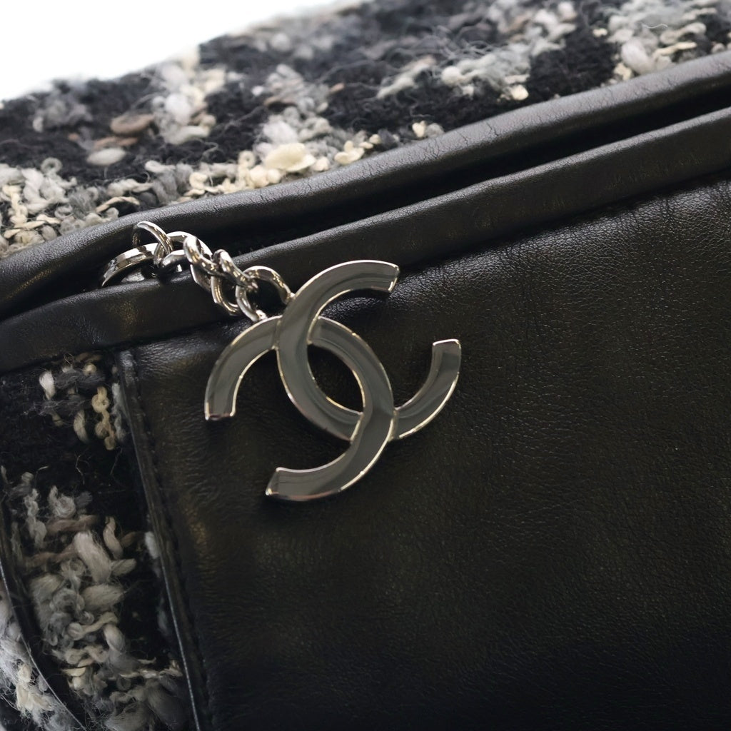 CHANEL(シャネル) 2.55 カメリア ツイード レザー メッセンジャー チェーン ワンショルダーバッグ ブラック/グレー 10番台 レディース