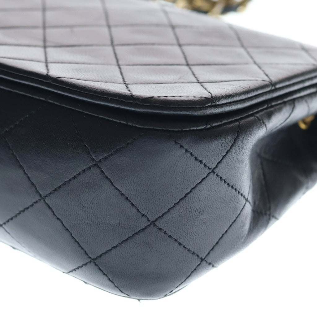 CHANEL(シャネル) マトラッセ23 ラムスキン フルフラップ ターンロック ゴールド金具 シングルチェーン ショルダーバッグ ブラック レディース