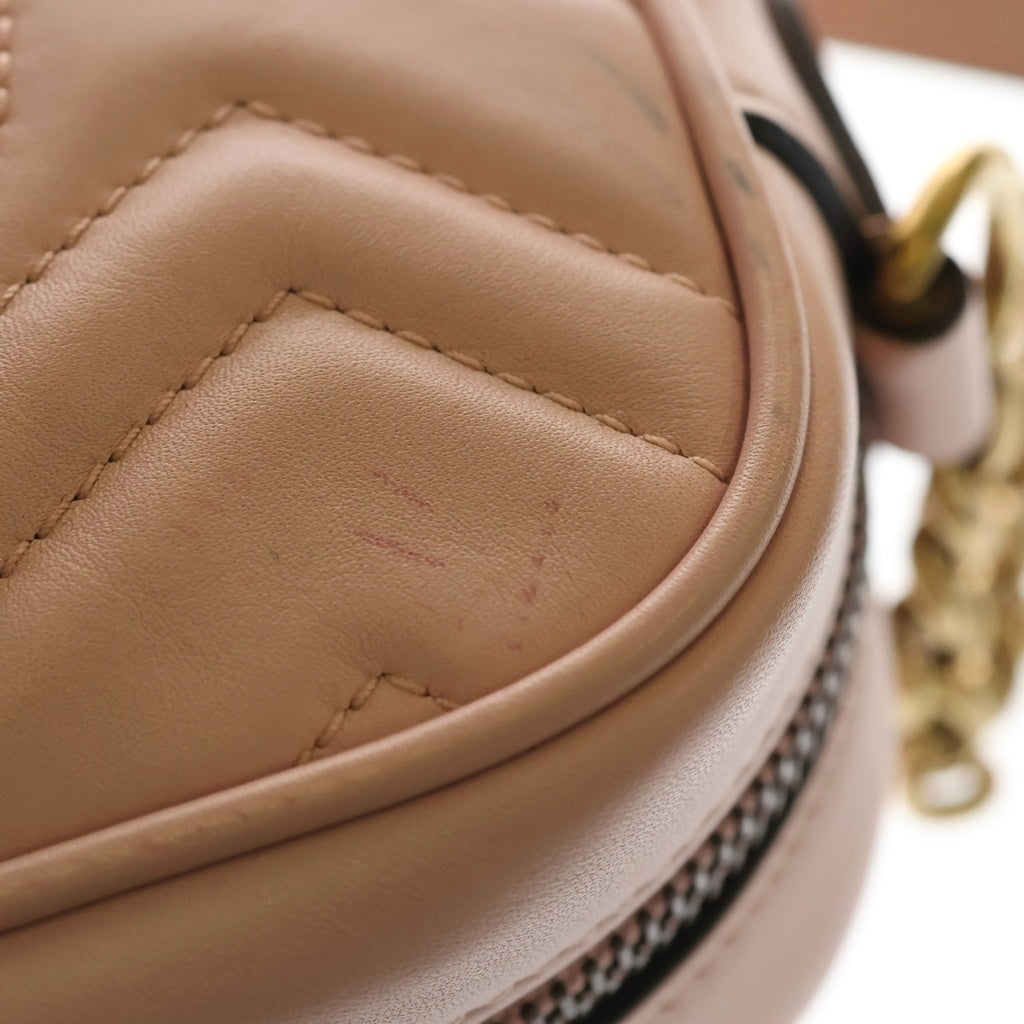 GUCCI(グッチ) GGマーモント ミニカメラバッグ ショルダーバッグ ピンク レザー 448065 ゴールド金具 レディース