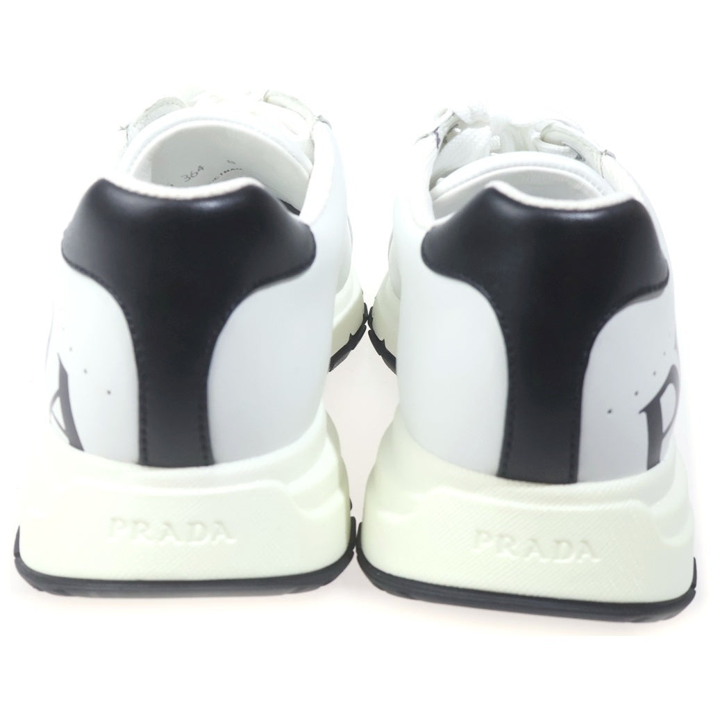 PRADA(プラダ) ローカット スニーカー ロゴ スニーカー ホワイト/ブラック サイズ8 2EG364