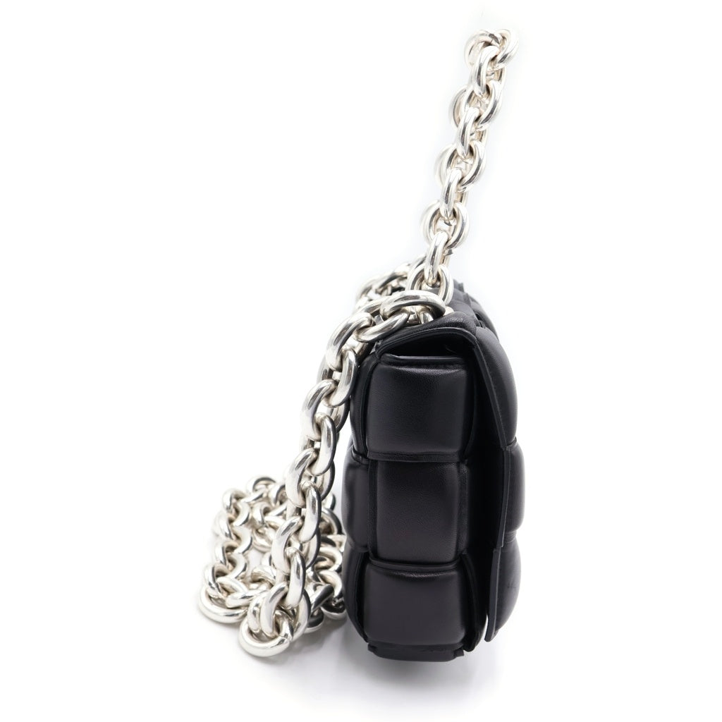 BOTTEGA VENETA(ボッテガヴェネタ) パデットカセット チェーンショルダーバッグ ブラック レザー シルバー金具 レディース