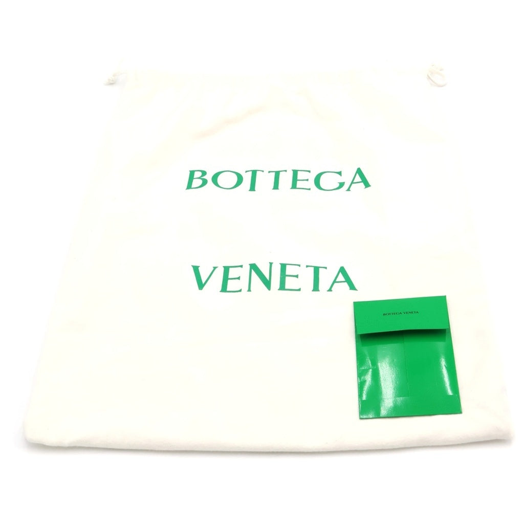 BOTTEGA VENETA(ボッテガヴェネタ) パデットカセット チェーンショルダーバッグ ブラック レザー シルバー金具 レディース