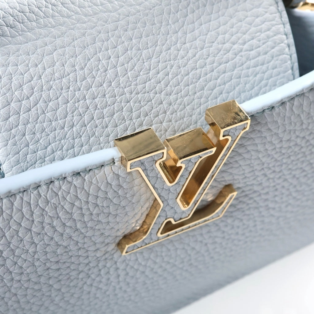 LOUIS VUITTON(ルイヴィトン) カプシーヌ EW MINI ハンドバック 2wayバック パール トリヨンレザー ゴールド金具 スカイブルー レディース
