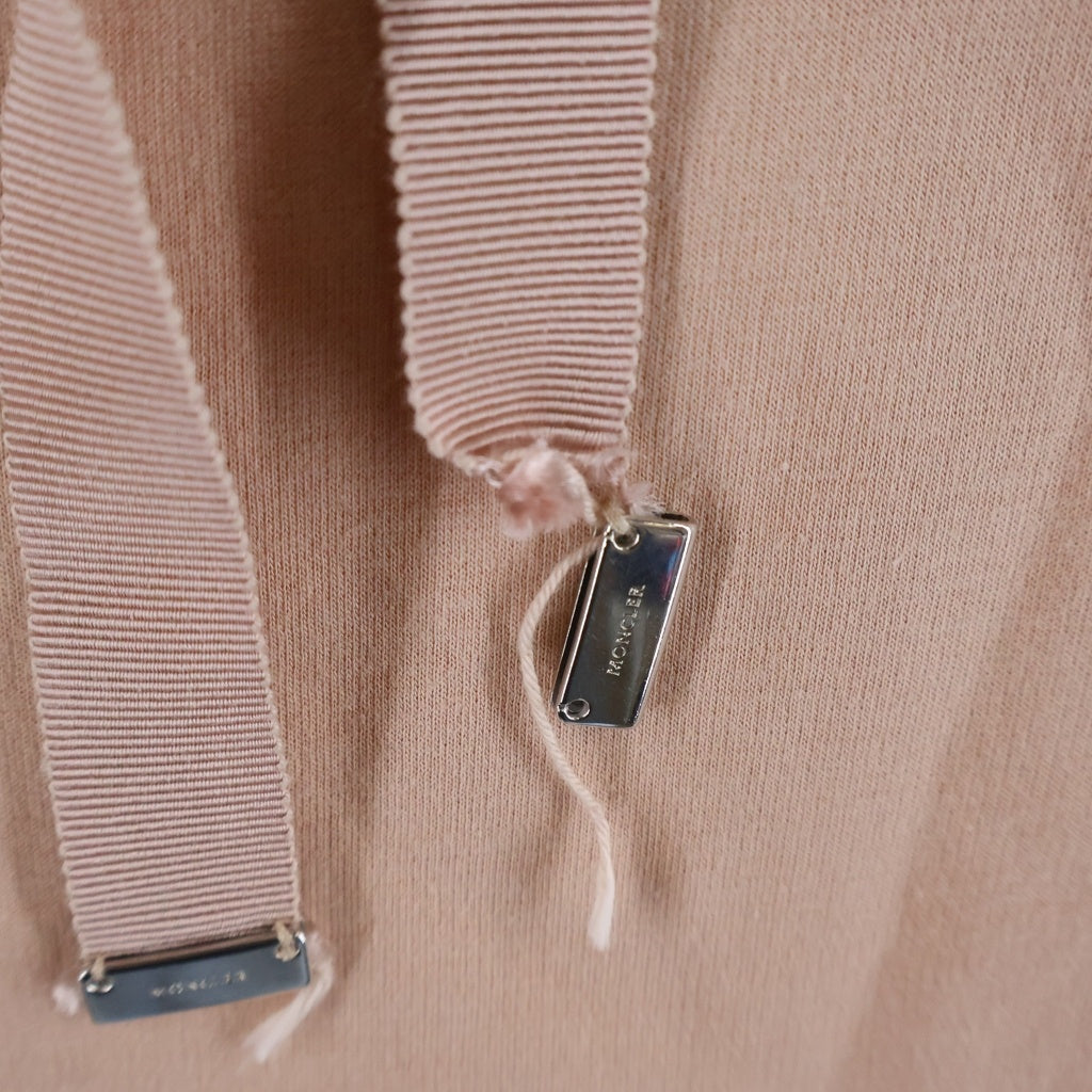 MONCLER(モンクレール) ABITO MANICHE CORTE フレンチスリーブ 素材切り替えワンピース ドレス ロゴ ピンク B10938556600 83154 レディース