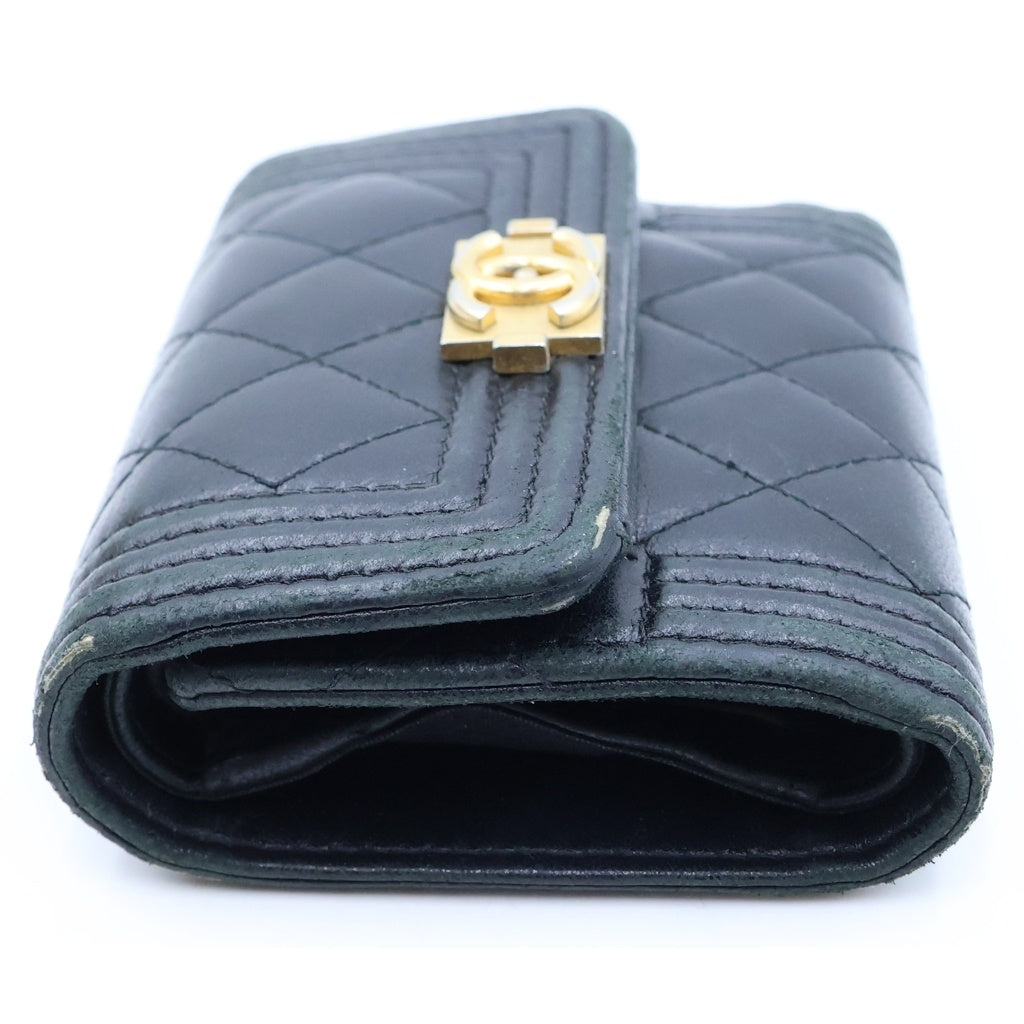 CHANEL(シャネル) ボーイシャネル ラムスキン レザー コンパクトウォレット 三つ折り財布 ブラック レディース