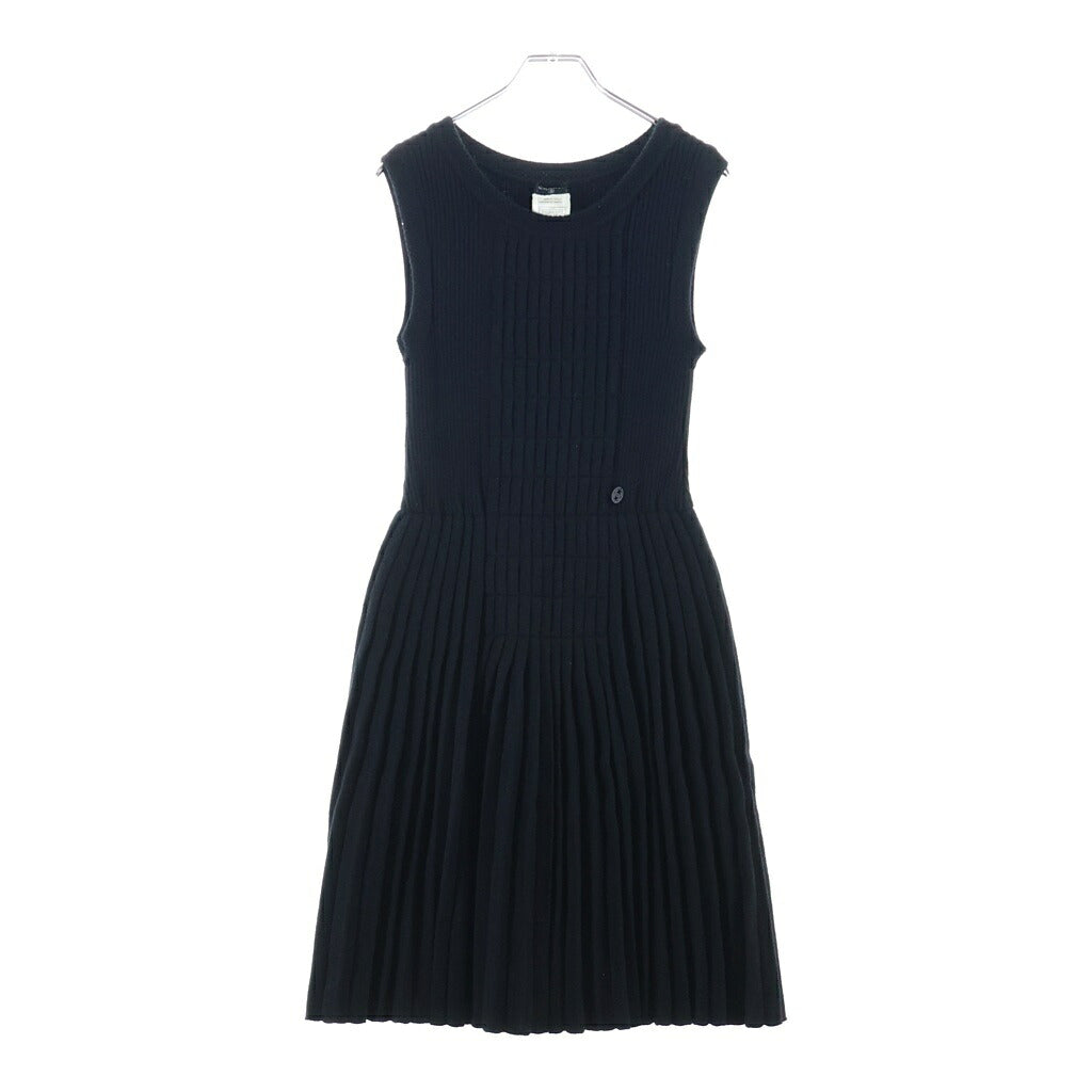 CHANEL(シャネル) 07A ココマーク ロゴプレート ウールニット ノースリーブ ワンピース ブラック P31446K00493 レディース